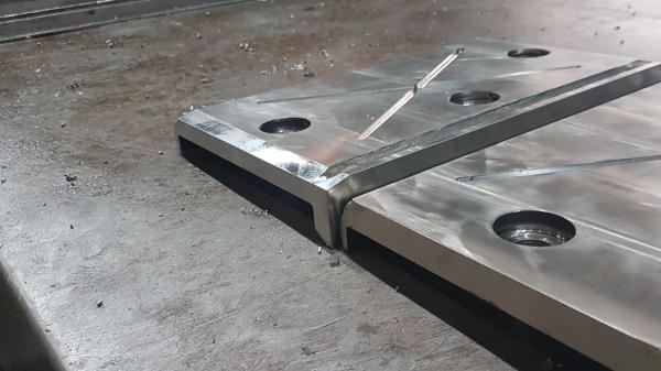 Click to enlarge Highslide JS